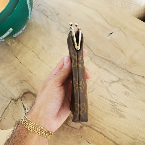 Louis Vuitton Vintage Kiss-lock Eyeglass Case - Picture 3 of 6